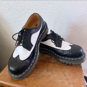 doc martens, look new!!